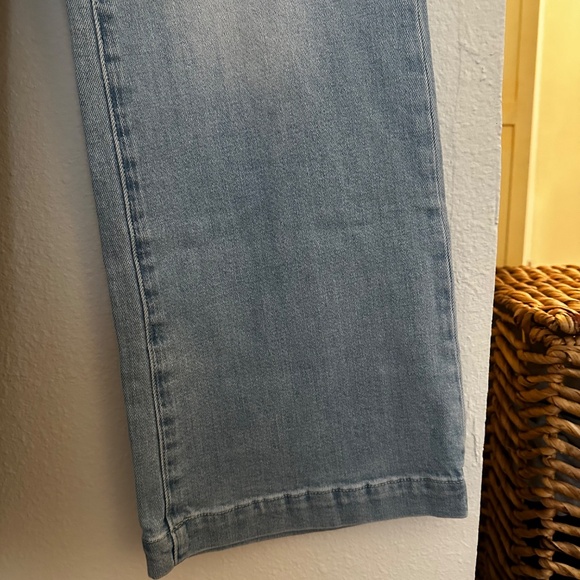 Rolla's High Rise Wide Leg Sailor Jean - Light Wash - Picture 8 of 9